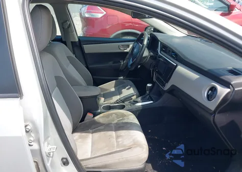 2018 Toyota Corolla Le z USA, uszkodzony, nr VIN 2T1BURHE6JC002098